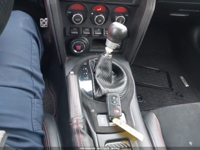 JF1ZNAA1XE8707577 Scion Fr-s Monogram