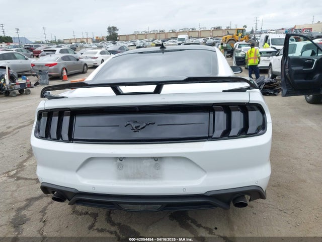 Ford Mustang Ecoboost Premium Fastback 2022 1FA6P8TH1N5130293 Image 16