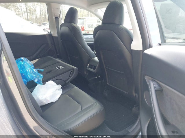 2023 TESLA MODEL Y 7SAYGDEE0PF977874 Photo 7