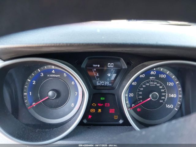 KMHDH4AE1FU387537 Hyundai ELANTRA SE