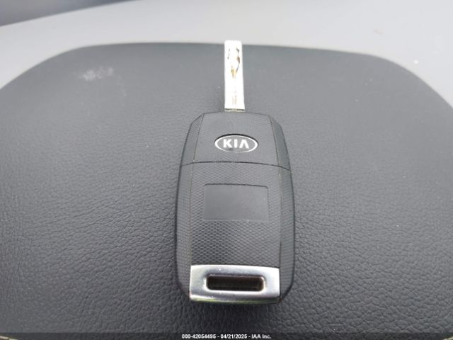 KNDJP3A56G7332618 KIA SOUL +