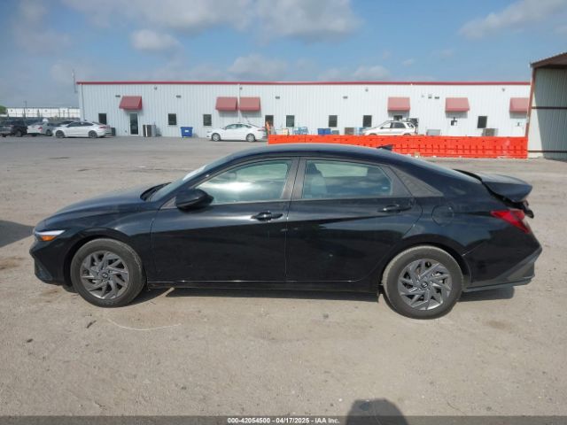 KMHLM4DG9RU675217 Hyundai ELANTRA SEL