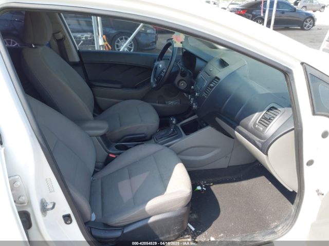 KNAFX4A63G5514242 KIA FORTE LX