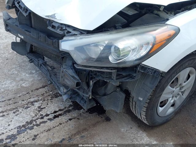 KNAFX4A63G5514242 KIA FORTE LX