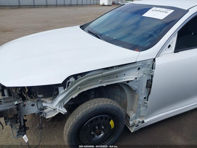 5XXGT4L38HG139645 KIA Optima Lx