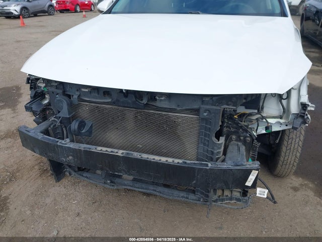5XXGT4L38HG139645 KIA Optima Lx