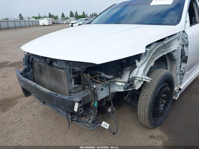 5XXGT4L38HG139645 KIA Optima Lx