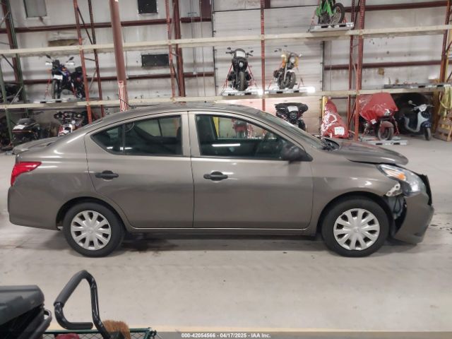 3N1CN7AP8FL915924 Nissan Versa 1.6 S+