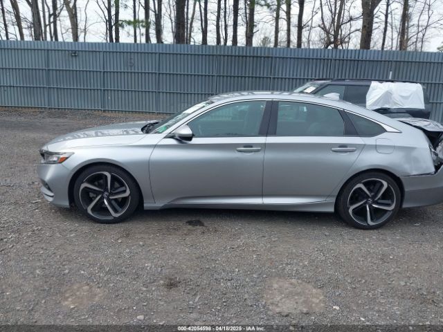 1HGCV1F3XJA028424 Honda Accord Sport