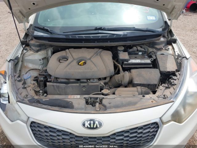 KNAFK4A66F5314811 KIA FORTE LX