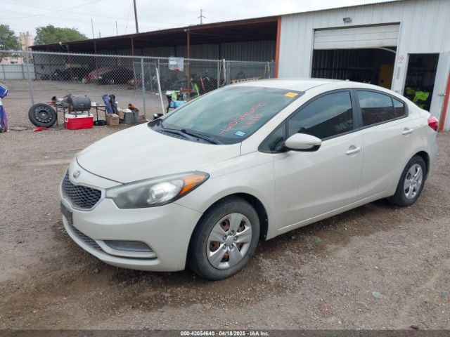 KNAFK4A66F5314811 KIA FORTE LX