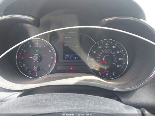 KNAFK4A66F5314811 KIA FORTE LX
