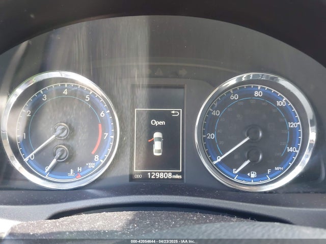 2T1BURHE5JC969141 Toyota COROLLA SE