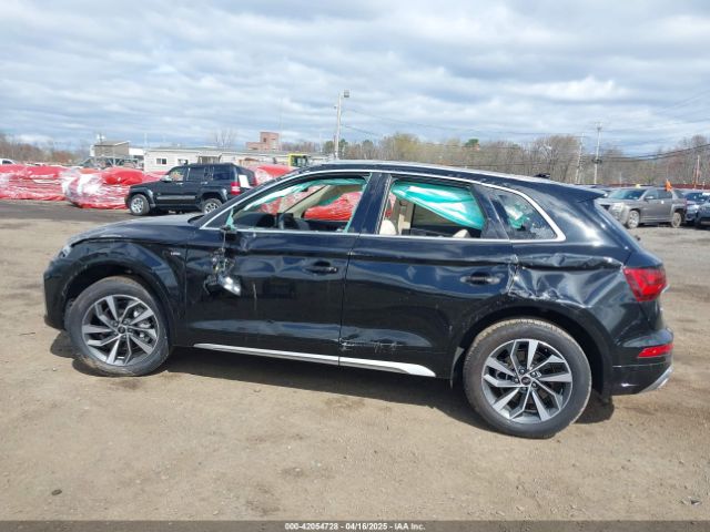 WA1GAAFY8R2043043 Audi Q5 Premium 45 Tfsi S Line Quattro