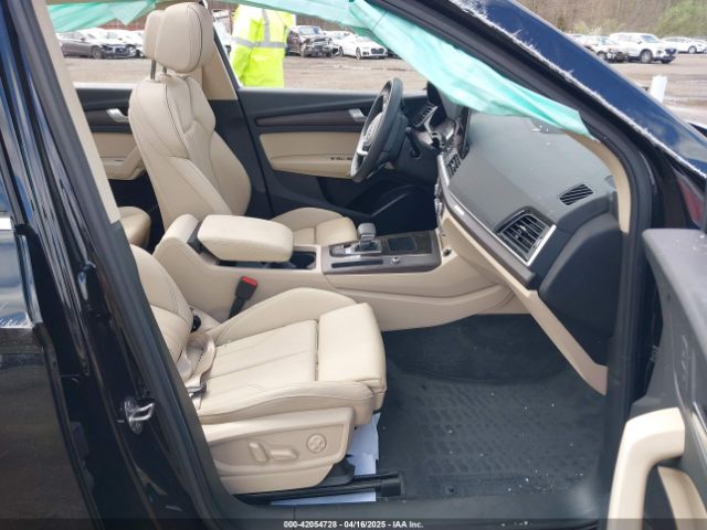 WA1GAAFY8R2043043 Audi Q5 Premium 45 Tfsi S Line Quattro