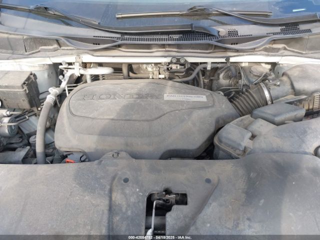5FNRL6H90KB019835 Honda Odyssey Elite