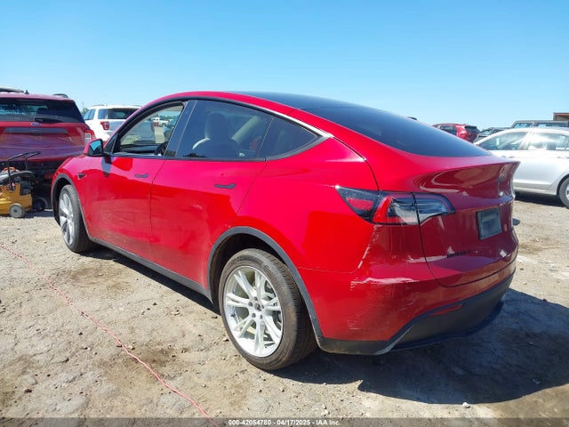 2021 TESLA MODEL Y 5YJYGDEEXMF078884 Photo 2