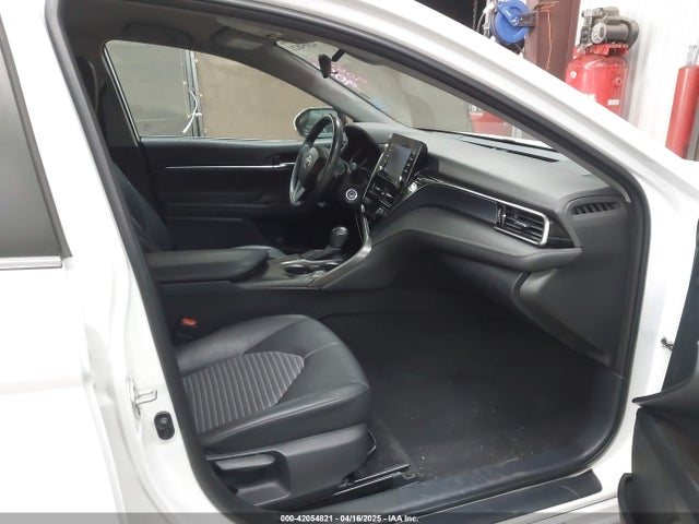 4T1G11AK8NU706498 Toyota CAMRY SE