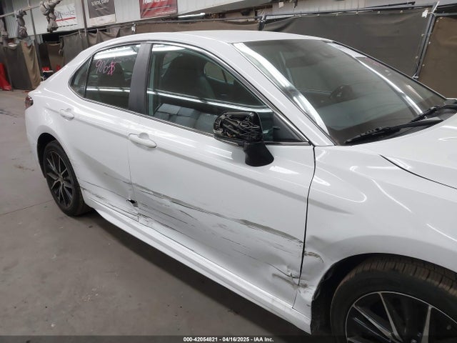 4T1G11AK8NU706498 Toyota CAMRY SE