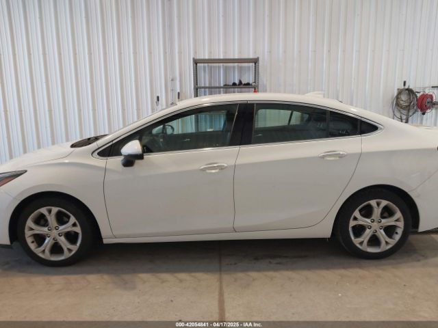 1G1BF5SM0H7183268 Chevrolet Cruze Premier Auto