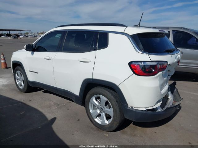 3C4NJCBBXMT581213 Jeep Compass Latitude Fwd