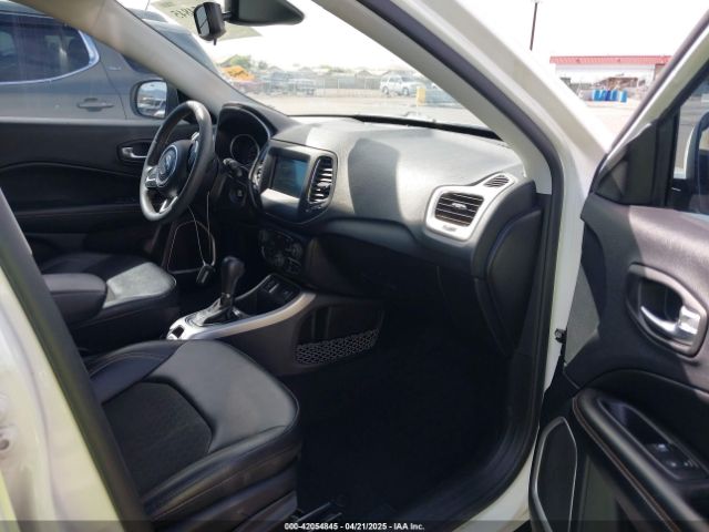3C4NJCBBXMT581213 Jeep Compass Latitude Fwd