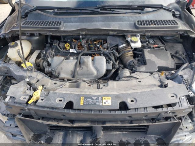 1FMCU9J90HUE88353 Ford Escape Titanium