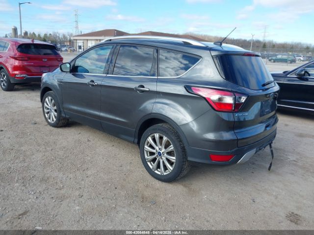 1FMCU9J90HUE88353 Ford Escape Titanium