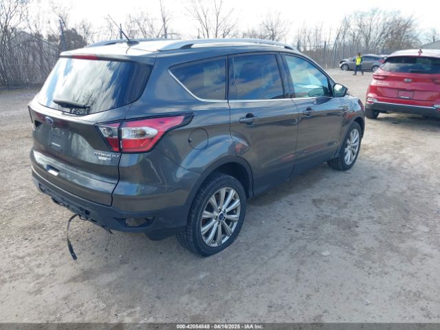 1FMCU9J90HUE88353 Ford Escape Titanium