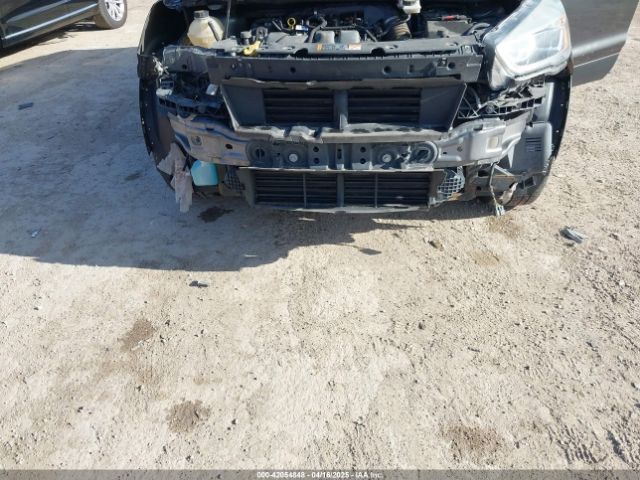 1FMCU9J90HUE88353 Ford Escape Titanium
