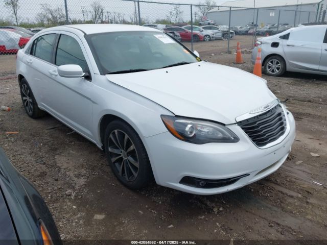 2014 CHRYSLER 200 1C3CCBBB7EN176881 Photo 0