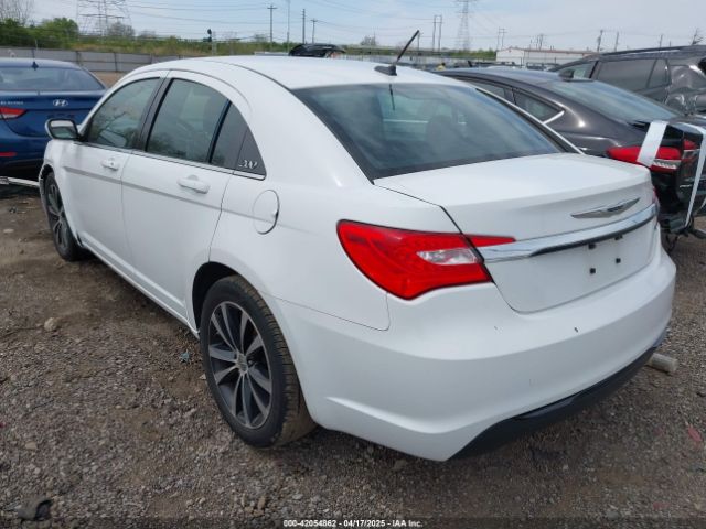 2014 CHRYSLER 200 1C3CCBBB7EN176881 Photo 2