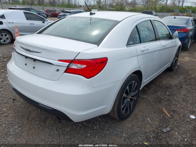 2014 CHRYSLER 200 1C3CCBBB7EN176881 Photo 3