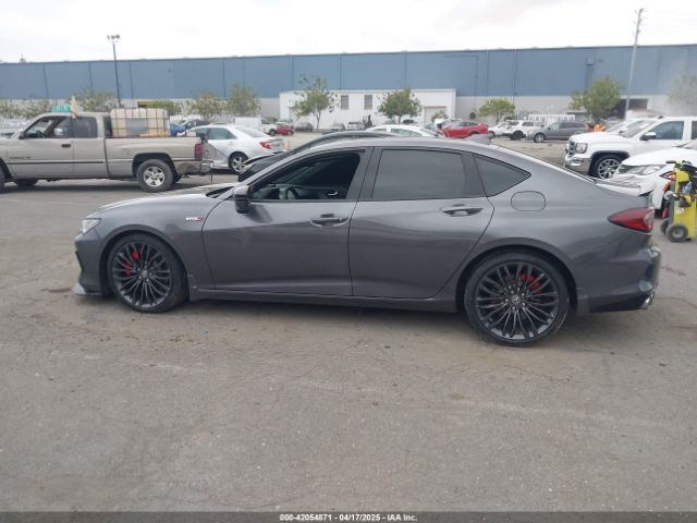 19UUB7F03MA000961 Acura Tlx Type S