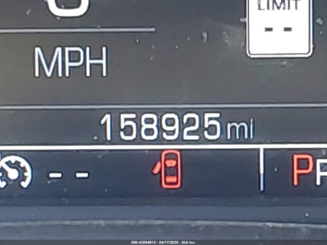 1GNSKHKC9HR143200 Chevrolet Suburban Lt