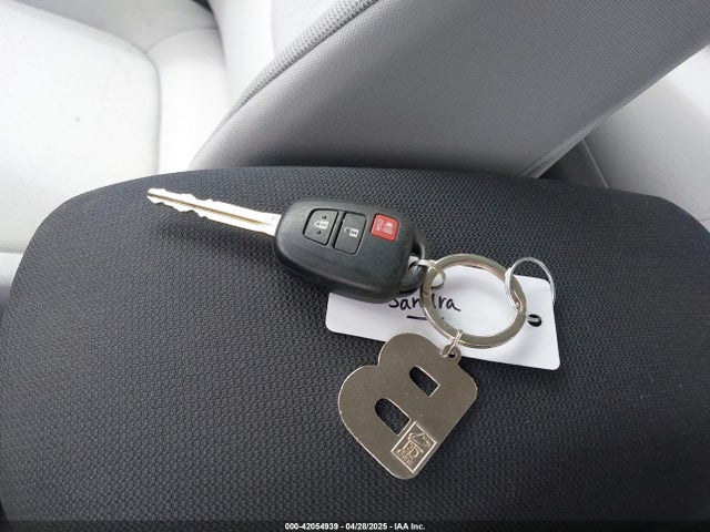 Toyota Corolla Cross L 2024 7MUAAAAG0RV097980 Image 11