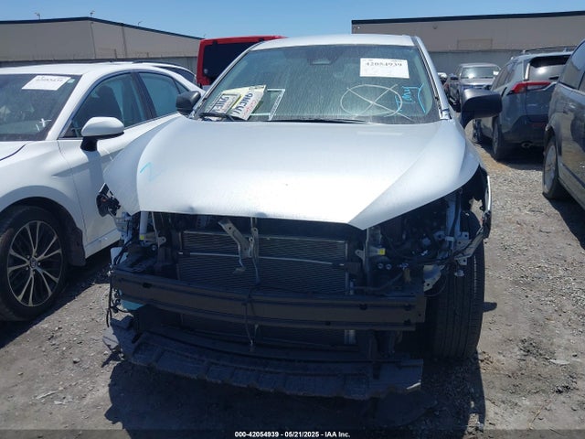 Toyota Corolla Cross L 2024 7MUAAAAG0RV097980 Image 12