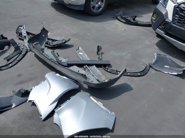 Toyota Corolla Cross L 2024 7MUAAAAG0RV097980 Image 18