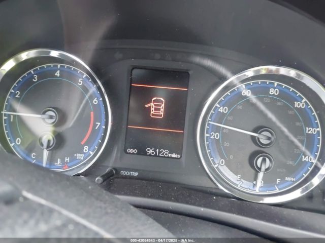 5YFBURHE5JP822480 Toyota COROLLA LE