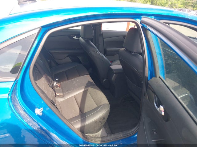 3KPF54AD7NE442356 KIA Forte Gt-line