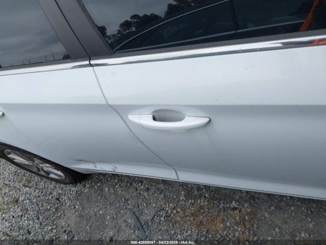 5NPE24AFXHH438937 Hyundai SONATA SE