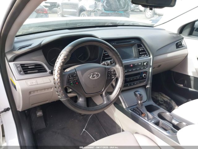 5NPE24AFXHH438937 Hyundai SONATA SE