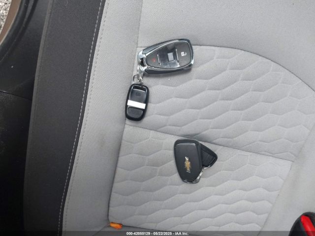 2GNAXHEV0J6276455 Chevrolet EQUINOX LS