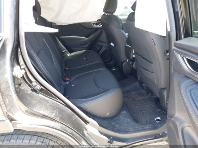 JF2SKAGC4KH595823 Subaru Forester Premium