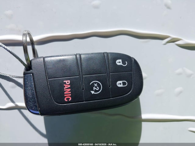ZACCJBBT7FPB35993 Jeep Renegade Latitude
