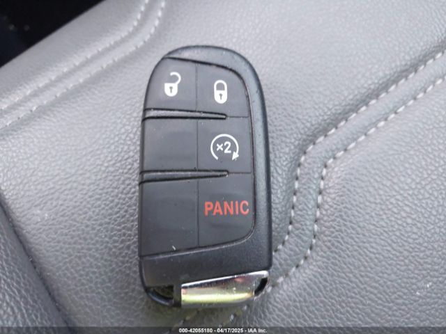3C4NJDBB9KT713896 Jeep Compass Latitude 4x4