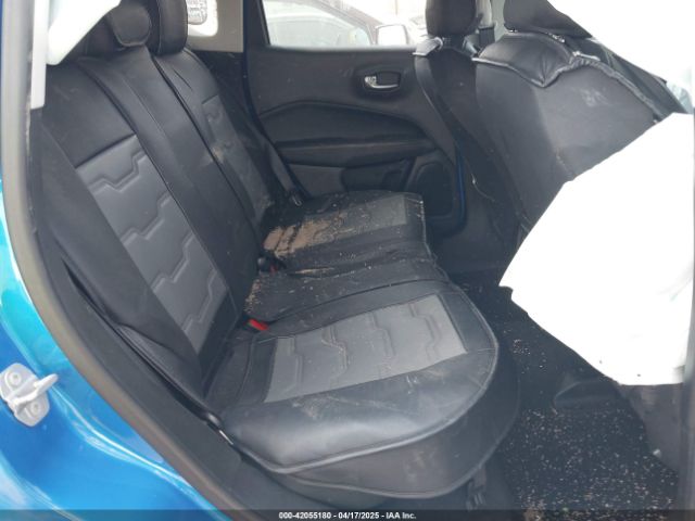 3C4NJDBB9KT713896 Jeep Compass Latitude 4x4