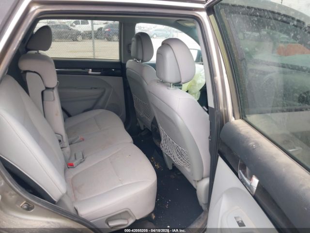 5XYKTDA74FG631842 KIA Sorento Lx V6