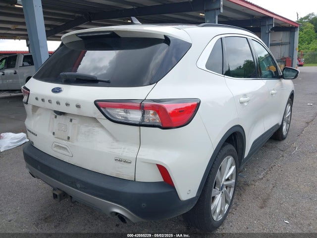 1FMCU9J93MUA36648 Ford Escape Titanium