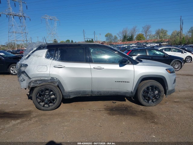Jeep Compass Latitude 4x4 2024 3C4NJDBN0RT159703 Image 14
